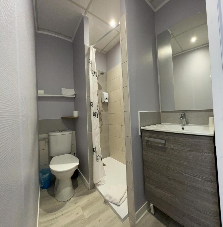 Le Petit Logis Hotell Beaumont-en-Véron Exteriör bild