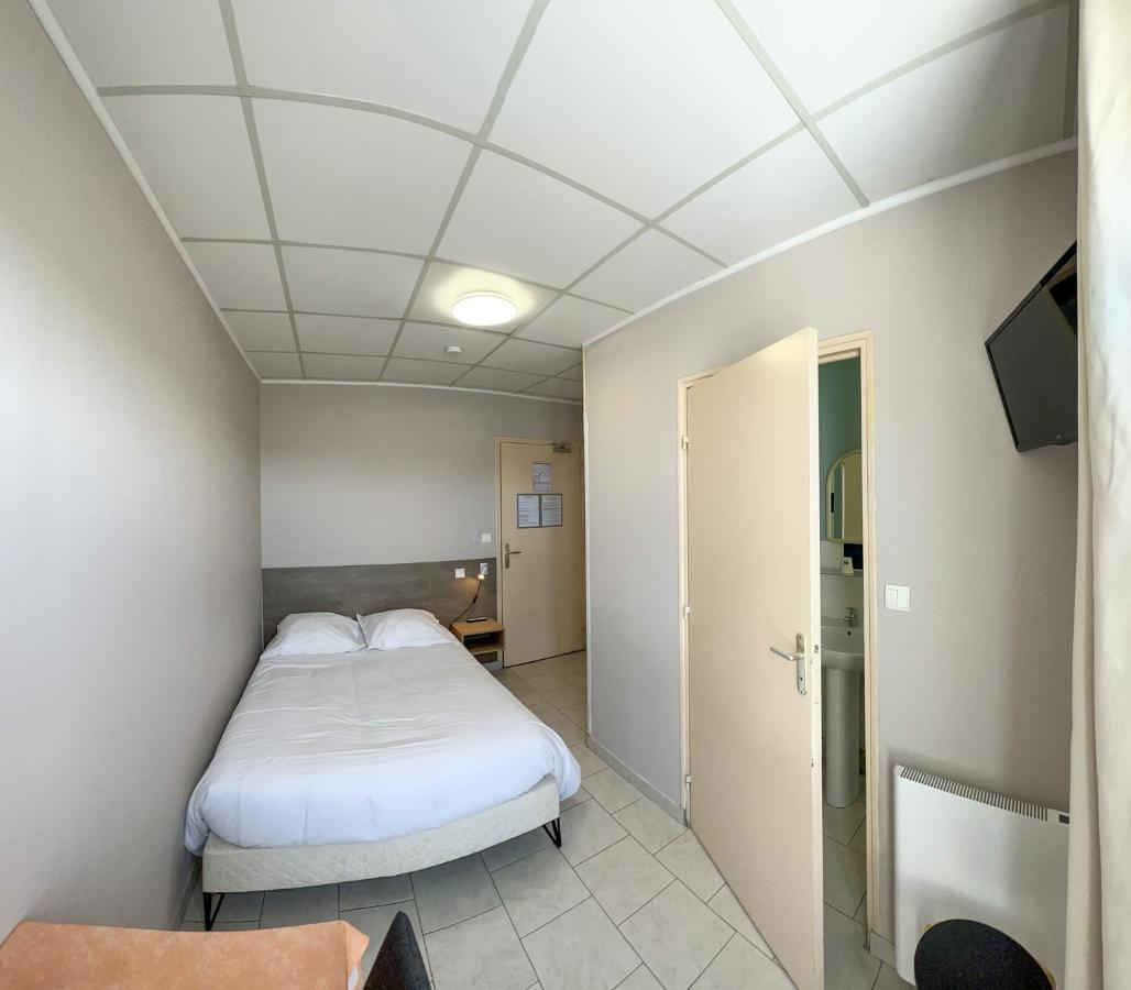 Le Petit Logis Hotell Beaumont-en-Véron Exteriör bild