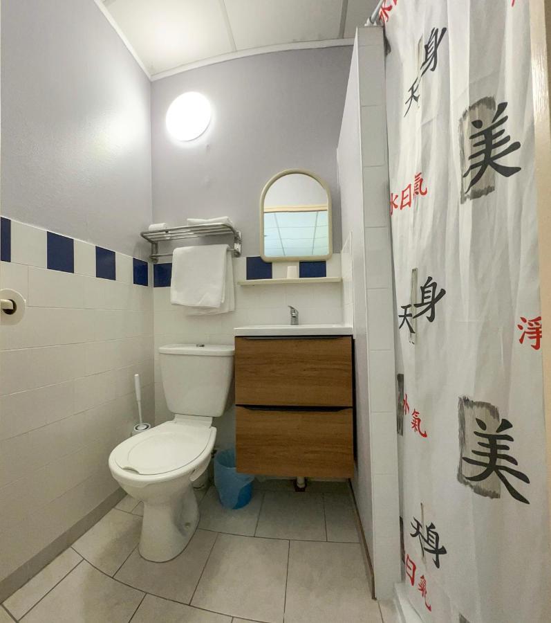 Le Petit Logis Hotell Beaumont-en-Véron Exteriör bild