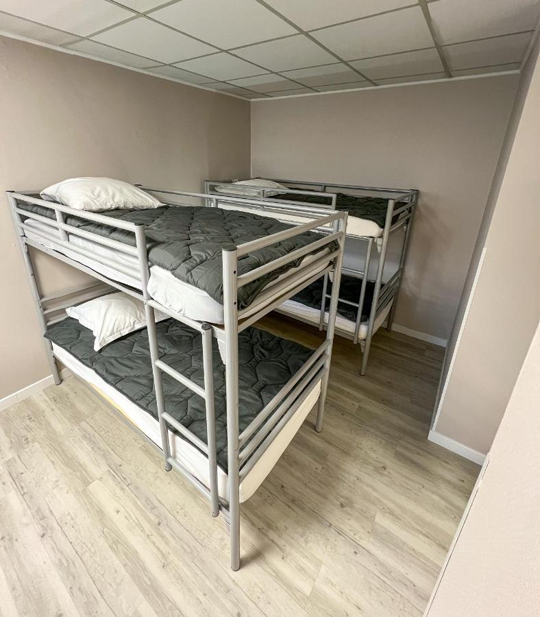 Le Petit Logis Hotell Beaumont-en-Véron Exteriör bild